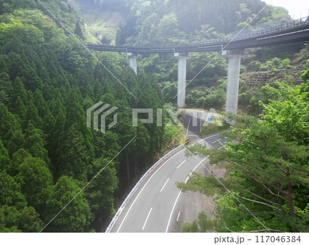 八代市の大通峠ループ橋の空撮 八代市の大通峠ループ橋の空撮 117046384