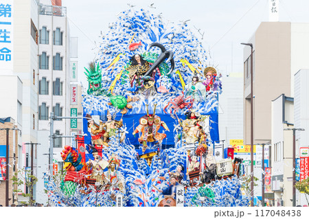 「青森県」豪華絢爛な山車の競演　八戸三社大祭・夏 117048438