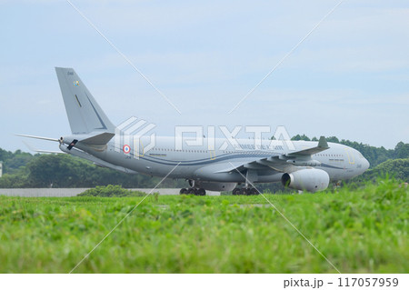 百里基地に着陸したフランス航空宇宙軍A330MRTTフェニックス空中給油機 117057959
