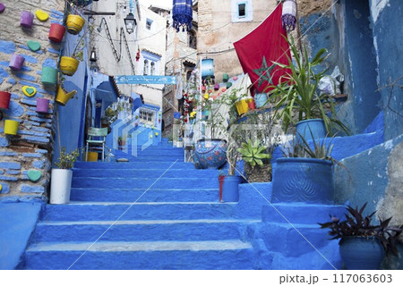 モロッコのシェフシャウエン 117063603