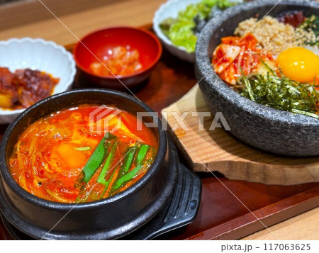 韓国料理（石焼ビビンバとスンドゥブチゲ） 117063625