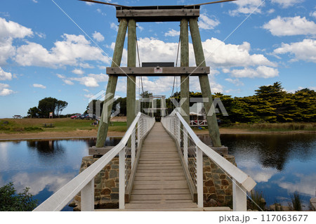 Swing Bridge - Lorne 117063677
