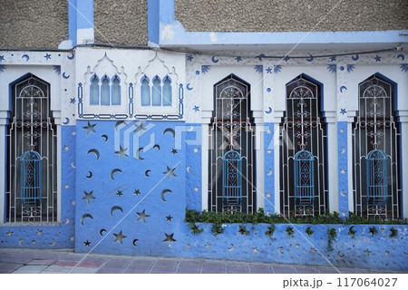 モロッコのシェフシャウエン 117064027