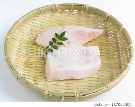 冷凍しためかじき 冷凍しためかじき 117065300