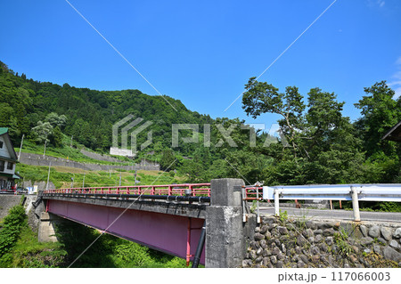 清津川 　万年橋の付近　里地の風景　新潟県十日町市 117066003