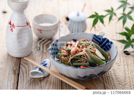 山菜の水煮 (わらび、芋の茎、なめこ、姫竹、木耳、えのき、人参) 山菜の水煮 (わらび、芋の茎、なめこ、姫竹、木耳、えのき、人参) 117066668
