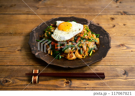 ニラキムチ焼きそば 117067821