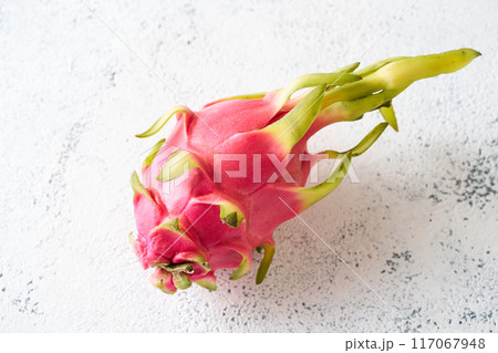 ドラゴンフルーツ 117067948