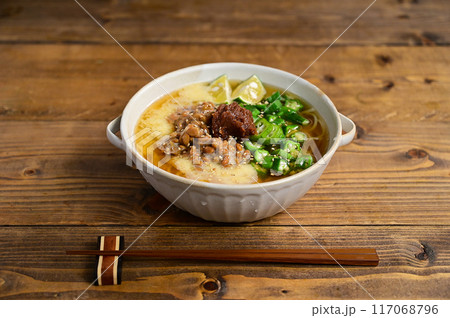 梅干しと納豆とろろオクラ素麺 117068796