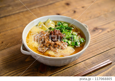 梅干しと納豆とろろオクラ素麺 117068805