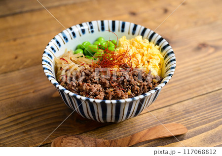 4色丼 4色丼 117068812