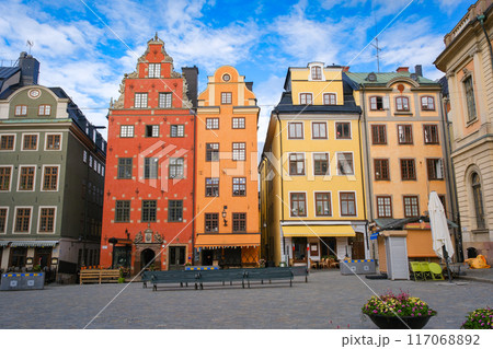 スウェーデン ストックホルムの旧市街、ガムラスタンの大広場 スウェーデン ストックホルムの旧市街、ガムラスタンの大広場 117068892