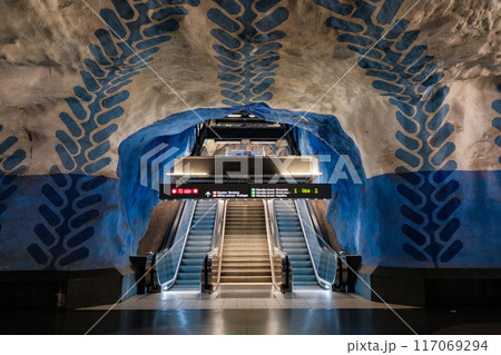 スウェーデン 地下鉄、ストックホルム中央駅（T-Centralen） 117069294