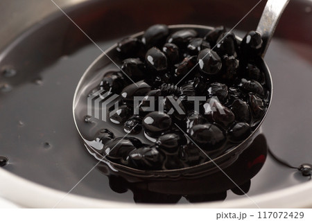 黒豆（黒大豆）を水戻しする 117072429