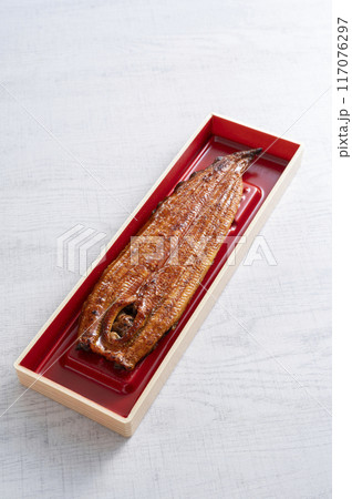 新仔うなぎ蒲焼き 新仔うなぎ蒲焼き 117076297