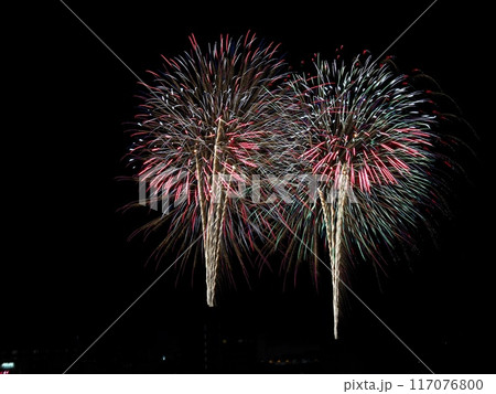 JR相生駅新幹線ホームから見る2024年ペーロン花火大会 117076800