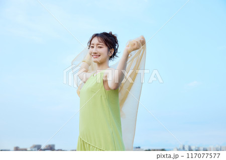 夏の女性ポートレート 夏の女性ポートレート 117077577