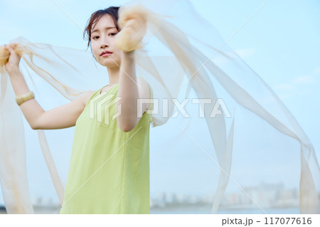 夏の女性ポートレート 夏の女性ポートレート 117077616