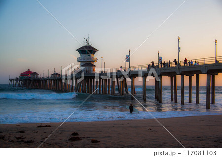 Sunset at Huntington Beach Pier, California Sunset at Huntington Beach Pier, California 117081103