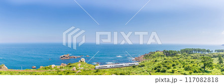 「青森県」種差海岸を走る東北エモーション・八戸市 「青森県」種差海岸を走る東北エモーション・八戸市 117082818