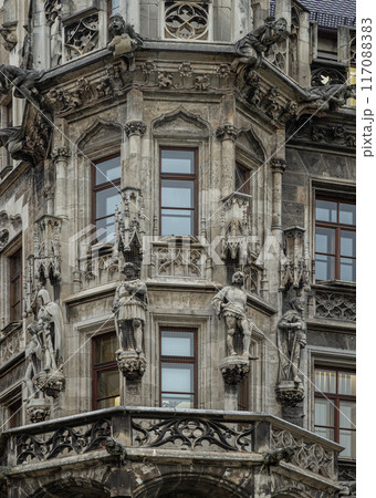 Exterior architecture design details of famous New Town Hall (Neue Rathaus). Exterior architecture design details of famous New Town Hall (Neue Rathaus). 117088383