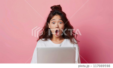 パソコン不具合女性六Generative AI パソコン不具合女性六Generative AI 117089598