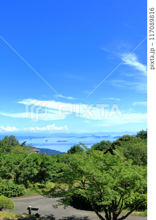 野呂山から望む 自然豊かな瀬戸内風景 117089816