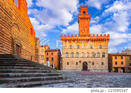Montepulciano, Tuscany. Beautiful cityscape view on Piazza Grande and Town Hall, historical town in Italy. Montepulciano, Tuscany. Beautiful cityscape view on Piazza Grande and Town Hall, historical town in Italy. 117095547