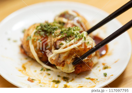 家庭のタコ焼き 117097795