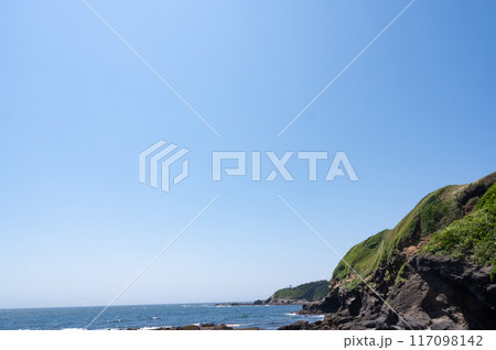 神奈川県城ヶ島から見た海の風景 神奈川県城ヶ島から見た海の風景 117098142