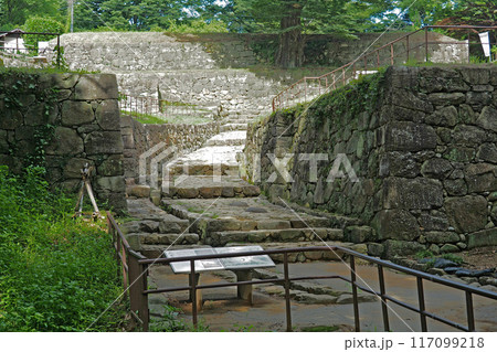 金山城跡の大手虎口【群馬県太田市】 117099218