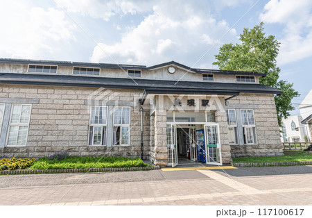 北海道美瑛町 人気の観光地 美瑛の玄関口 晴天のJR美瑛駅 北海道美瑛町 人気の観光地 美瑛の玄関口 晴天のJR美瑛駅 117100617