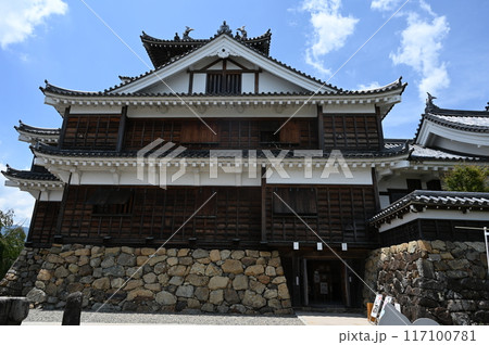 福知山城（京都府）天守閣と入り口 117100781