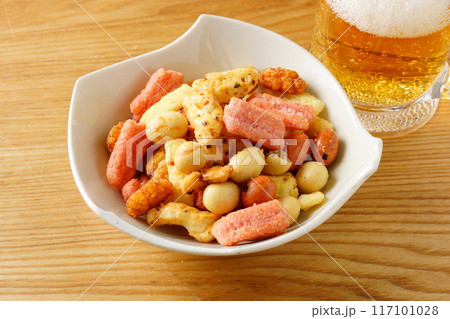 ミックスおかきとビール 117101028