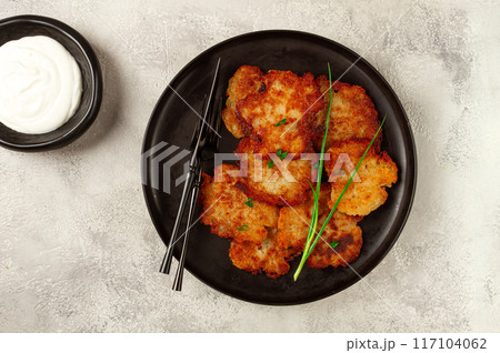 potato pancakes, pancakes with sour cream, Belarusian dish, homemade, no people, potato pancakes, pancakes with sour cream, Belarusian dish, homemade, no people, 117104062
