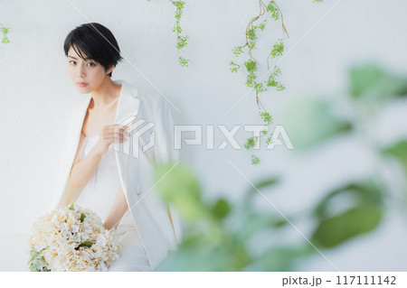 パンツドレスの花嫁イメージ パンツドレスの花嫁イメージ 117111142