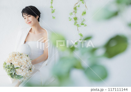 パンツドレスの花嫁イメージ パンツドレスの花嫁イメージ 117111144