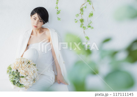 パンツドレスの花嫁イメージ 117111145