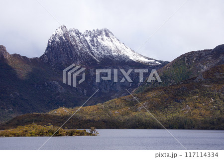 View from Glacier Rock of Dove Lake at Cradle Mountain in Tasmania 117114334
