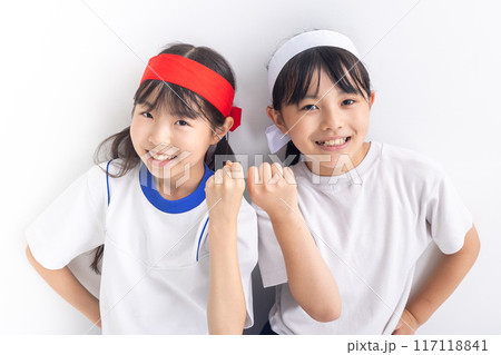 ハチマキをしてガッツポーズする女の子 ハチマキをしてガッツポーズする女の子 117118841