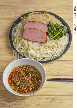 ピリ辛出汁の冷しうどん ピリ辛出汁の冷しうどん 117118878