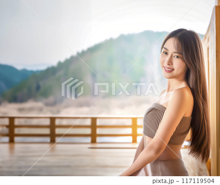 サウナを楽しむ若い女性のイメージ素材 117119504