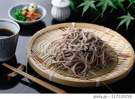 ざるそば (黒背景) ざるそば (黒背景) 117120258