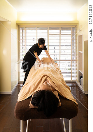 メンズエステ ボディケアの施術 メンズエステ ボディケアの施術 117121012