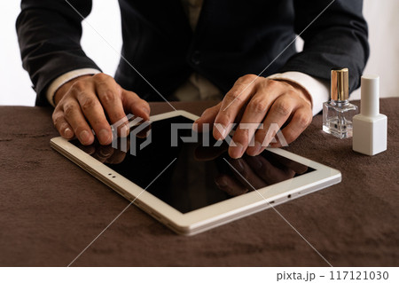ビジネスマン タブレット予約 ビジネスマン タブレット予約 117121030