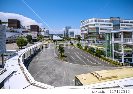 日本の藤沢都市景観　7月。東海道本線　辻堂駅　駅前などを望む＝22日 117122516