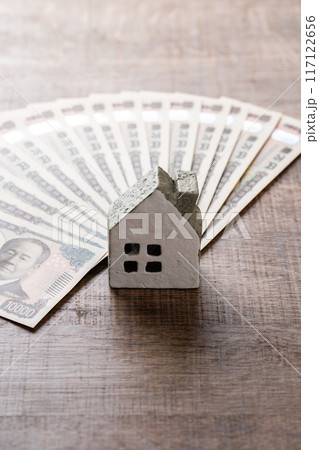 新紙幣と不動産イメージ 117122656