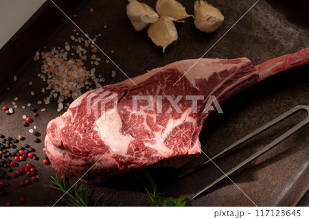 トマホーク 牛肉 骨付き肉 トマホーク 牛肉 骨付き肉 117123645