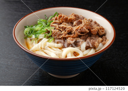牛肉の肉うどん 117124520