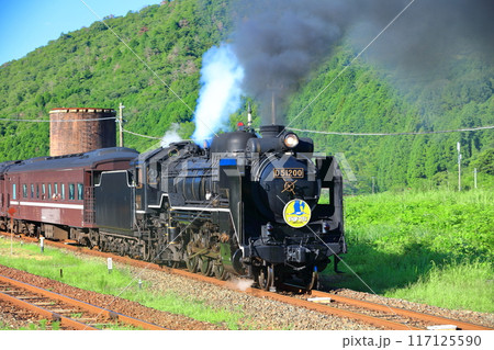 【山口県】黒煙を上げて篠目駅を発進するSLやまぐち号 117125590
